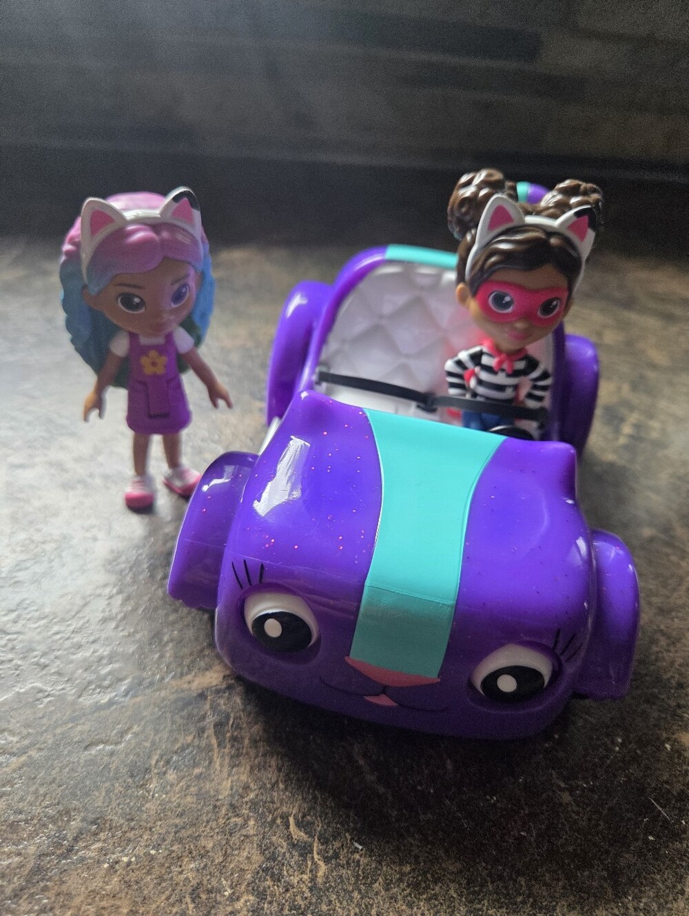 Gabby Dollhouse Carlita Cat Car & Figures